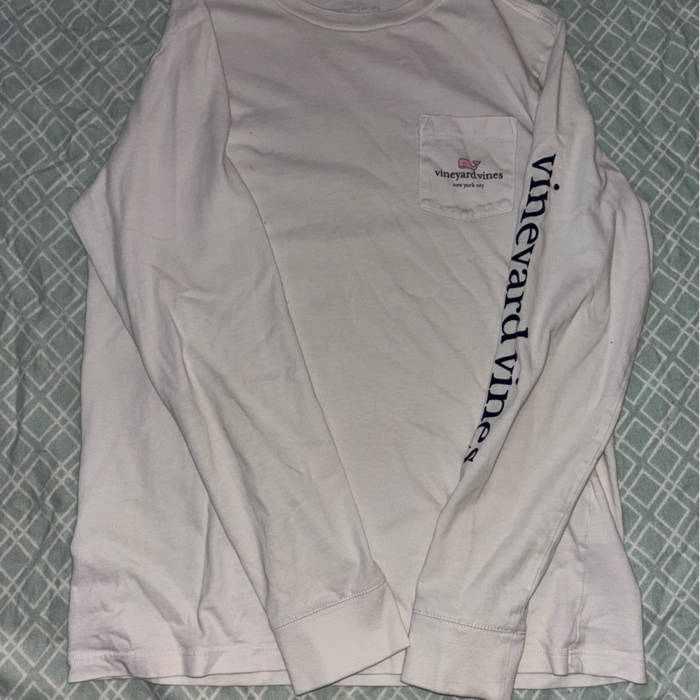 Vineyard Vines White Long Sleeve Pocket Tee with Navy Logo